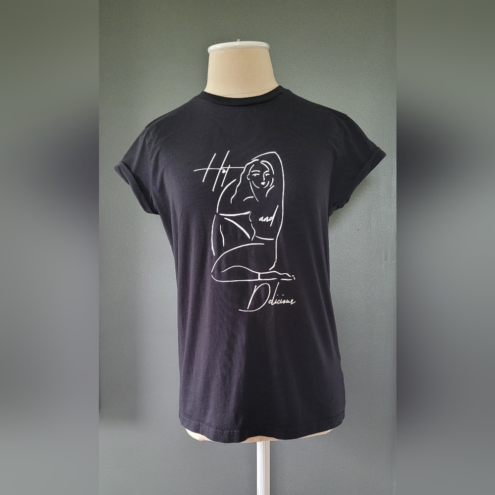 WRSTBHVR Black Tee with Capped Sleeves. Size S